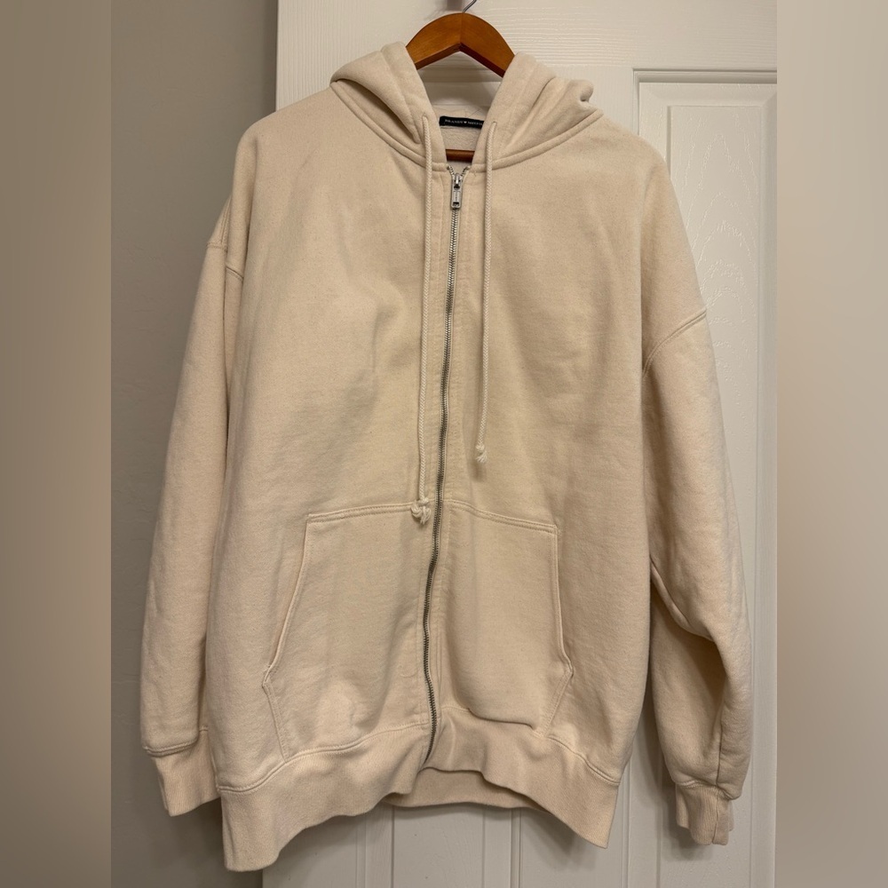 Brandy Melville / John Galt Oversized Christy Hoodie – Cream